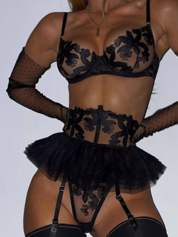 Комплект сексуального нижнего белья, черный с ажурным поясом  фото 4
